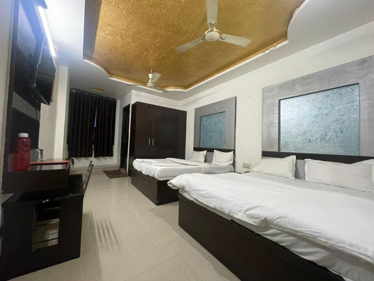 Blue Rose International, Family Agra (Uttar Pradesh)