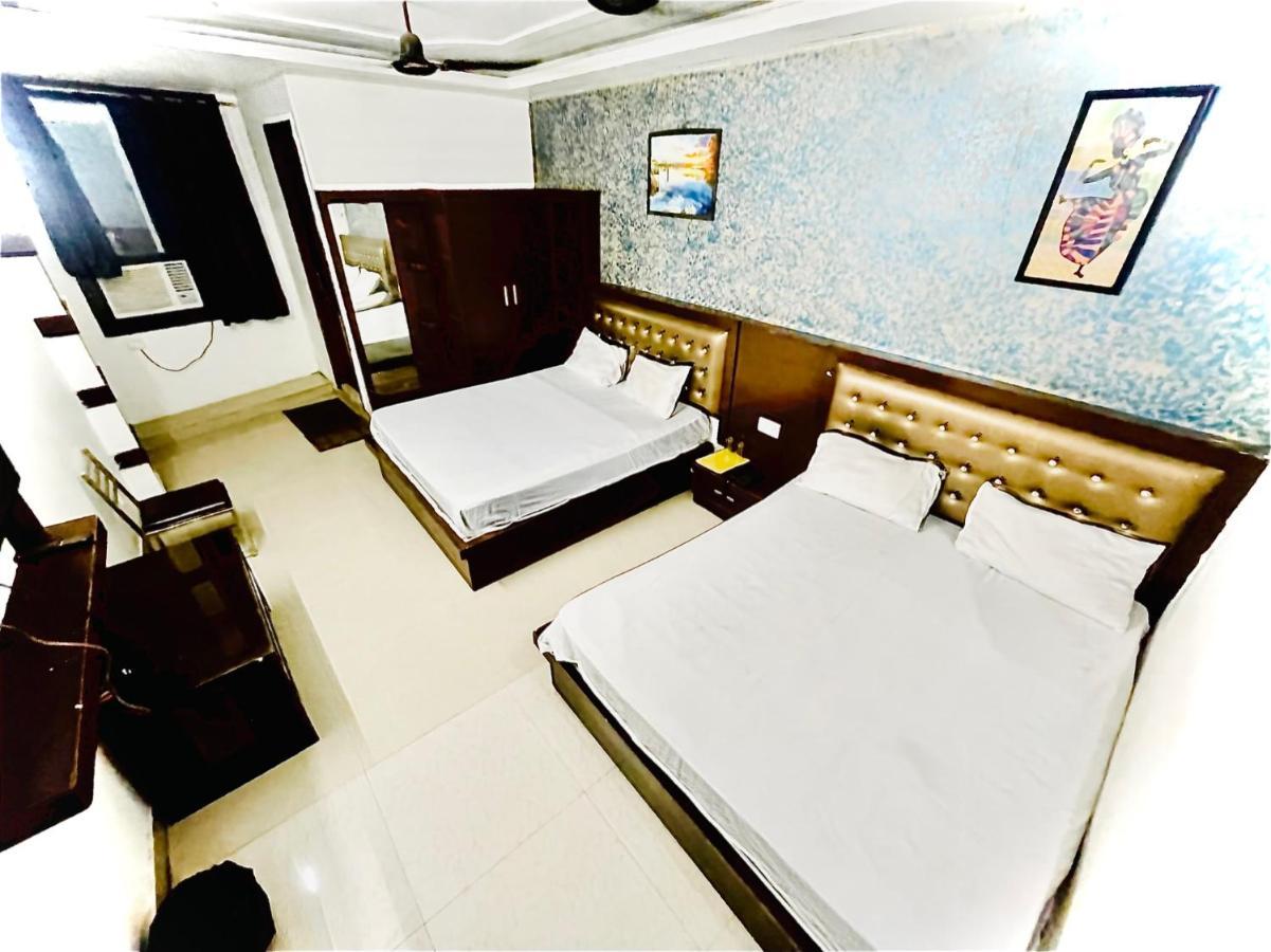 Blue Rose International, Family Hotel *